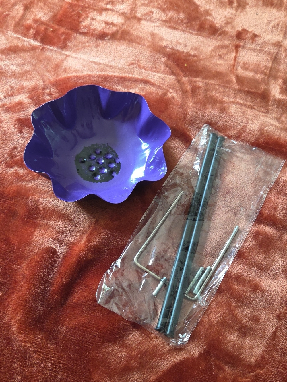 Purple Flower-Shaped Mimi Bird Bath